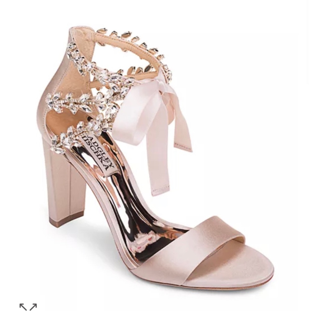 Badgley Mischka Everafter Crystal Block Heel Sandals. Size 8